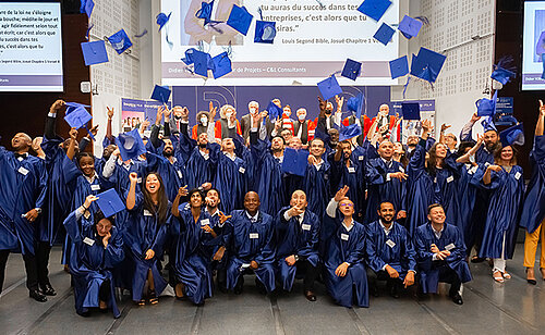 Photographie de la remise des diplômes de l'Executive MBA Dauphin-PSL en septembre 2021