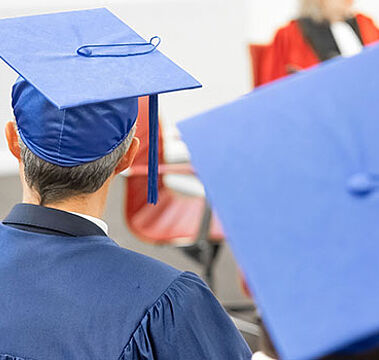 Etudiants de l'Executive MBA Dauphine-PSL en plein cours