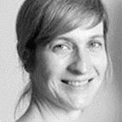 Estelle Foucher, alumni du MBA Management des ressources humaines en formation continue | Dauphine Executive Education Photo d'Estelle Foucher, alumni du MBA Management des ressources humaines en formation continue | Dauphine Executive Education