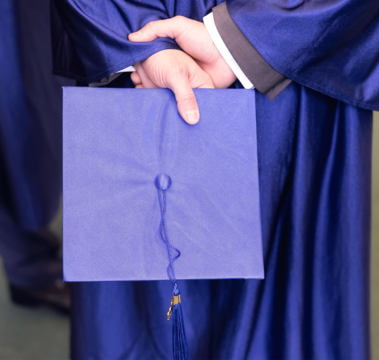 Photo d'un diplômé de l'Executive MBA en formation continue avec Dauphine Executive Education (Université Paris Dauphine-PSL)