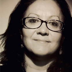 Claire Bellier, alumni du MBA Management des Ressources Humaines en formation continue avec Dauphine Executive Education (Université Paris Dauphine-PSL) Photo de Claire Bellier, alumni du MBA Management des Ressources Humaines en formation continue avec Dauphine Executive Education (Université Paris Dauphine-PSL)